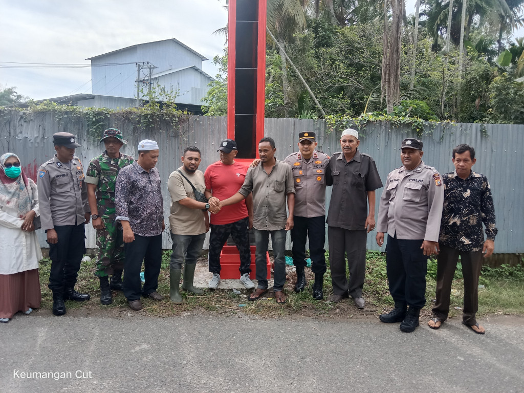 APARATUR GAMPONG KEUMANGAN CUT MELAKSANAKAN KEGIATAN PATOK/BATAS GAMPONG TAHUN ANGGARAN 2022